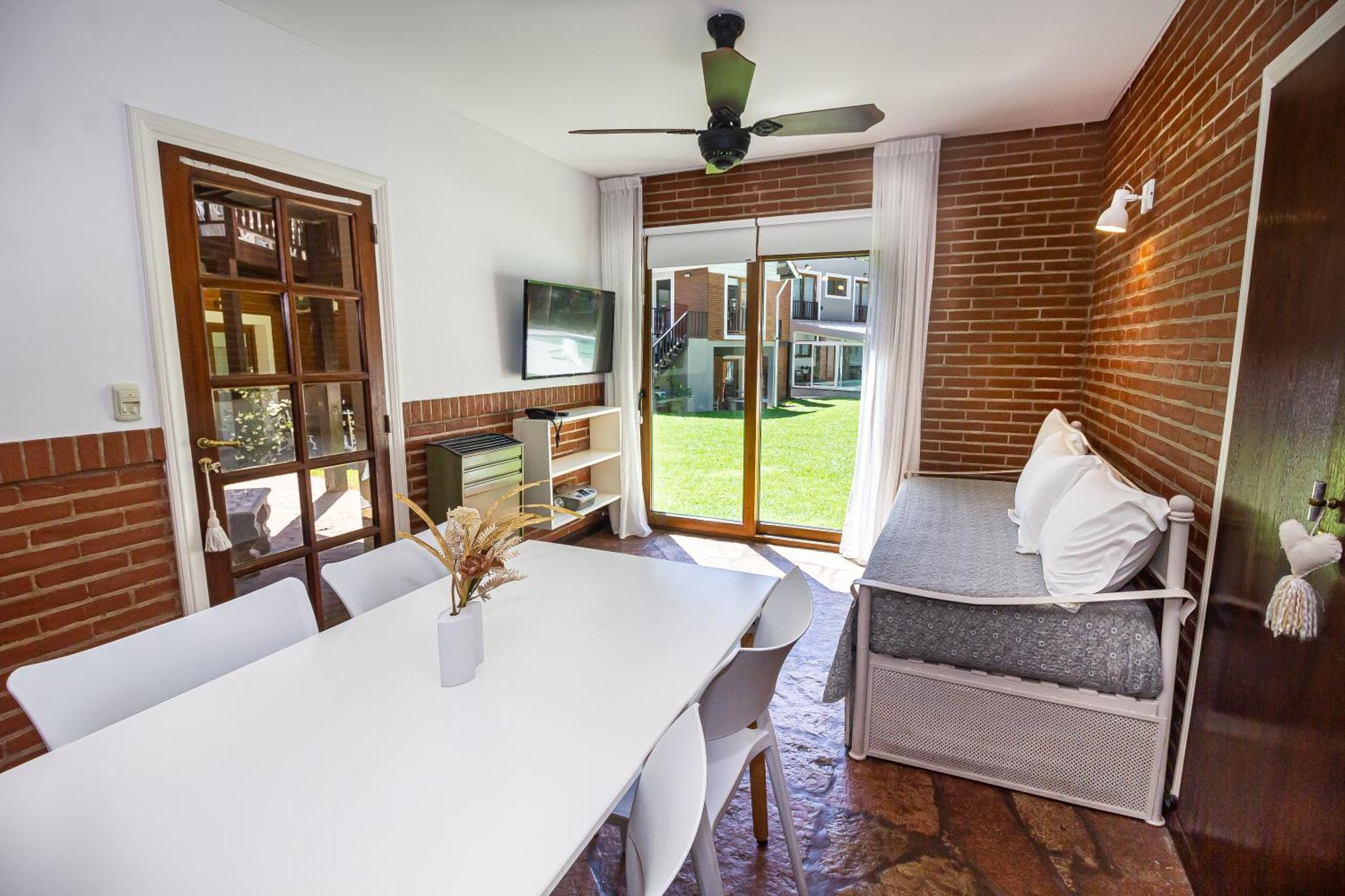 Punta Cerezo Apart Carilo Luaran gambar